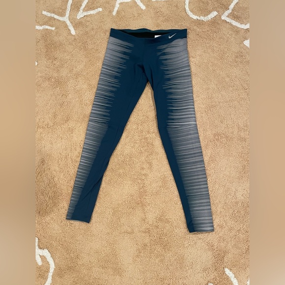 Nike Reflective Flash Running Tights / Leggings - Size M - Picture 1 of 10